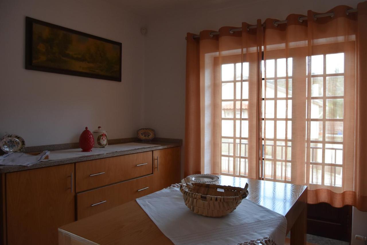 Casa Mouramortina Вила-Нова-ди-Пояриш Экстерьер фото